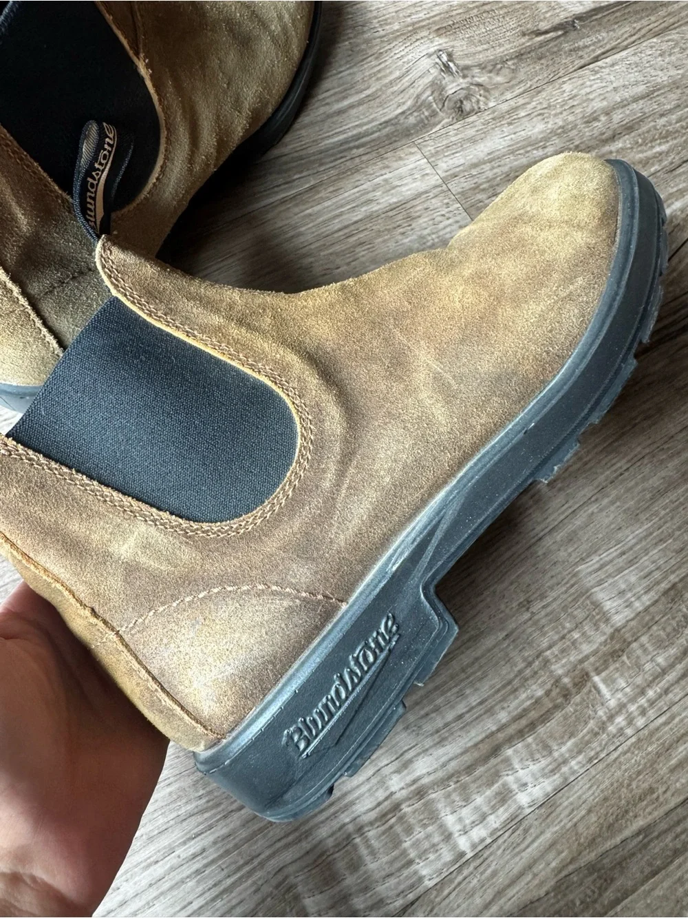 Blundstone classic tan suede Chelsea boots men 8.5